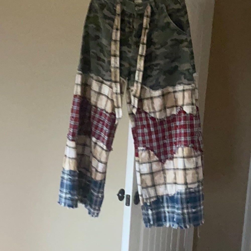 POL Patchwork Wide Leg Pants in Camouflage and Plaid - Picture 6 of 7